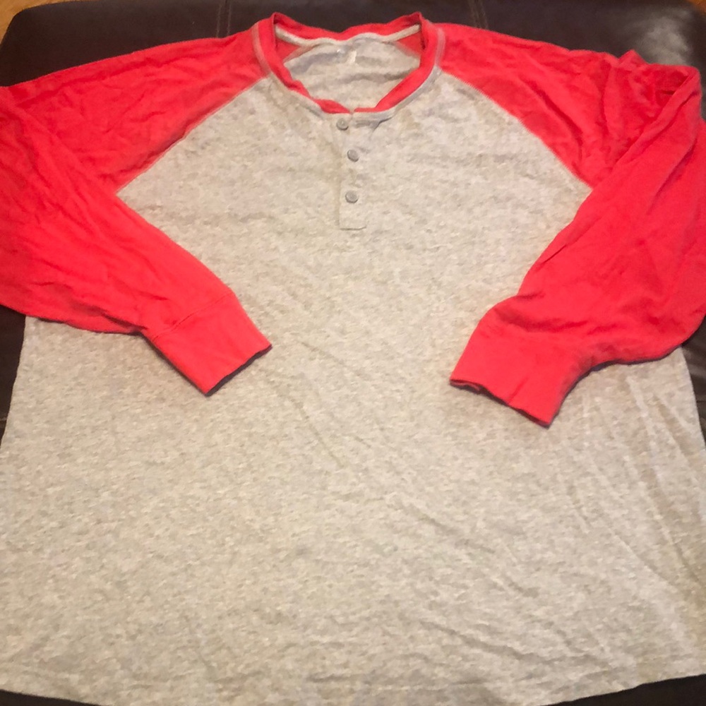 Gap Shirt( barely worn)